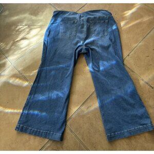 INC Concepts Plus Size HighRise Pull-on Flare-Leg Jeans Med Indigo 28W NWOT PKTS